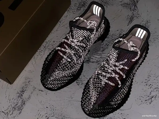 350 Boost V2 Yecheil Yeezy 